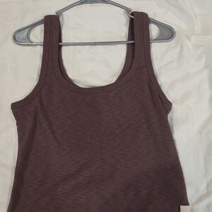 Vuori Ribbed Scoop Tank - Plum